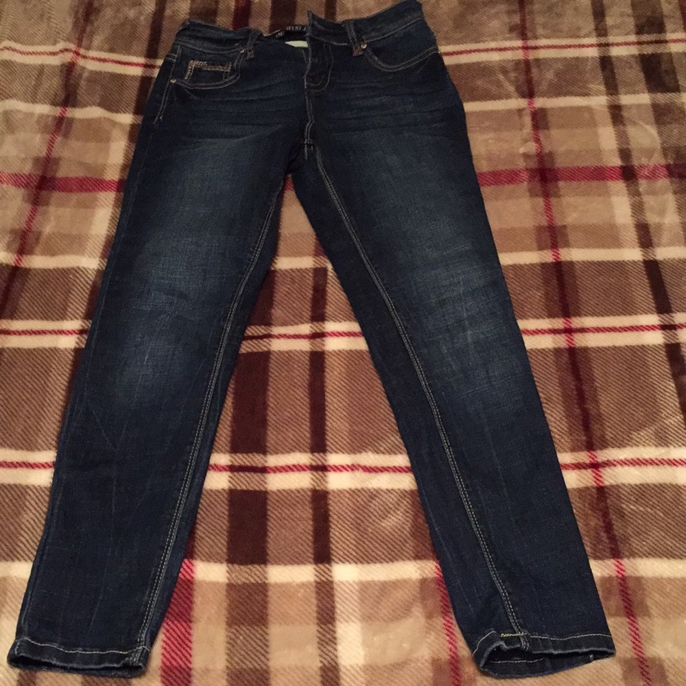 Dark wash ankle jeans